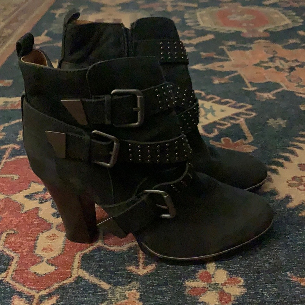 Sofft size 9 black leather boots with studded buckles